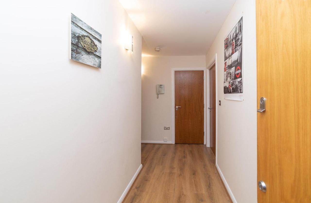 Royal Crossharbour Apartment 伦敦 外观 照片