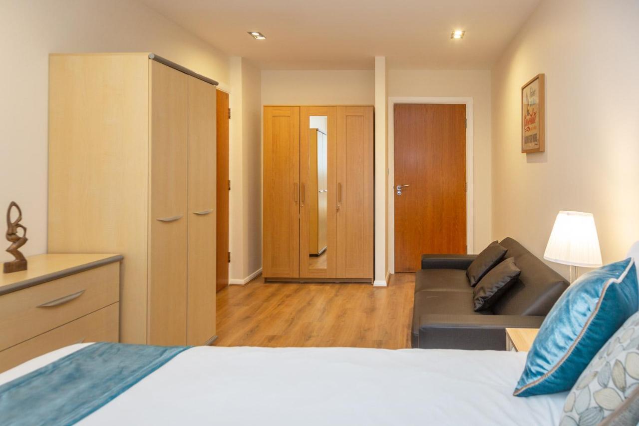 Royal Crossharbour Apartment 伦敦 外观 照片