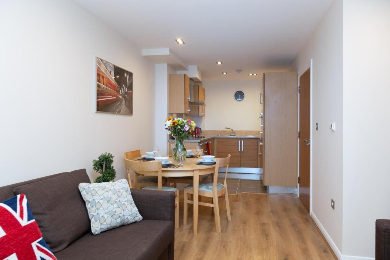 Royal Crossharbour Apartment 伦敦 外观 照片