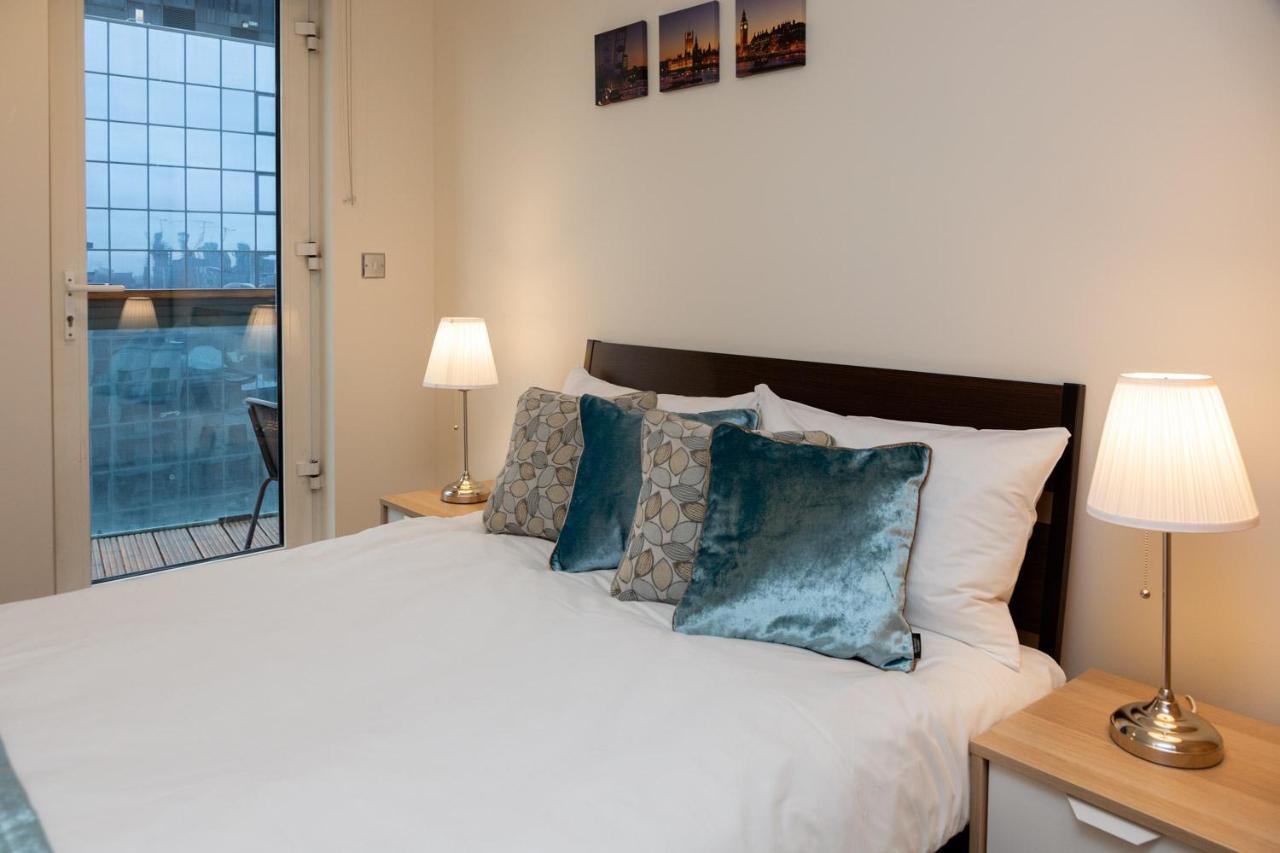 Royal Crossharbour Apartment 伦敦 外观 照片